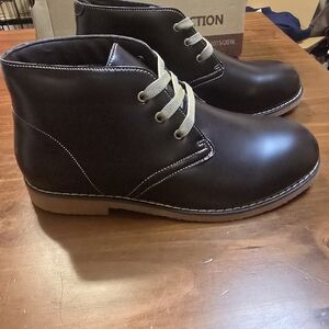 Camel Crown Men's 9.5 Brown Short Boots New In Box